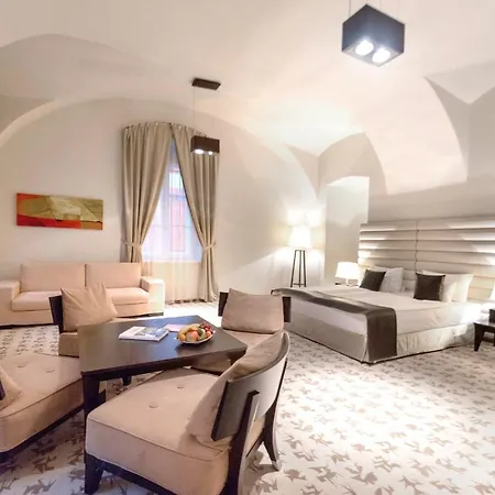 Ξενοδοχείο Buda Castle 4*