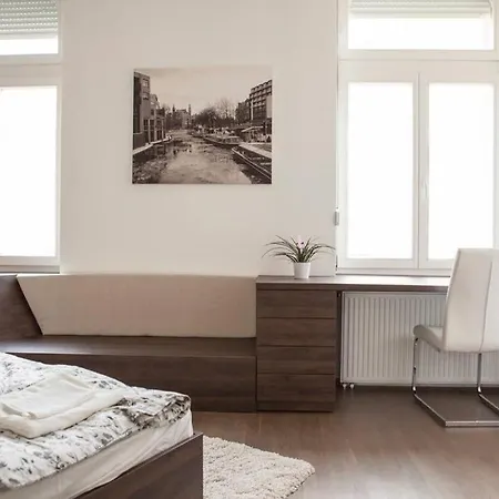 Apartment Downtown Ulloi 3