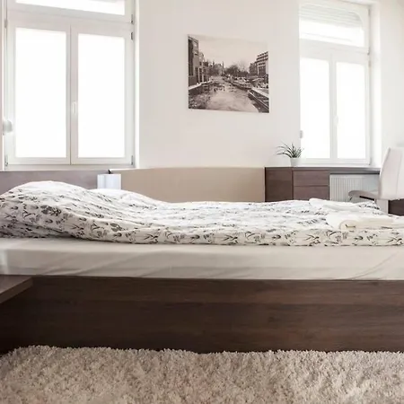 Apartment Downtown Ulloi 3 Budapest