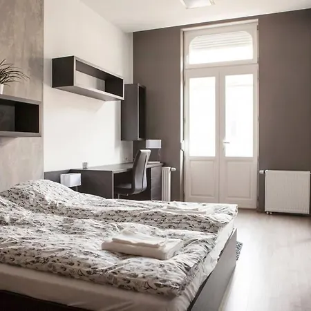 Apartment Downtown Ulloi 3 *
