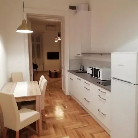 Apartament Luxury New Cozy Flat At Dob Street Nearby Gozsdu Court *