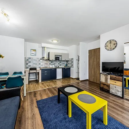Aparthotel Enjoy 4*