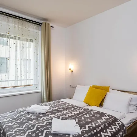 Aparthotel Enjoy 4*