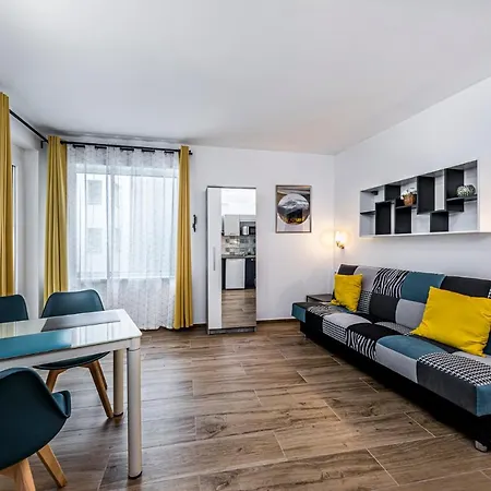 Aparthotel Enjoy 4*