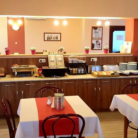 Diana Club Hotel Budapešť