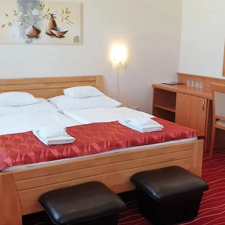 Diana Club Hotel 3*