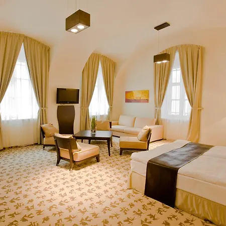 Buda Castle 4* Βουδαπέστη